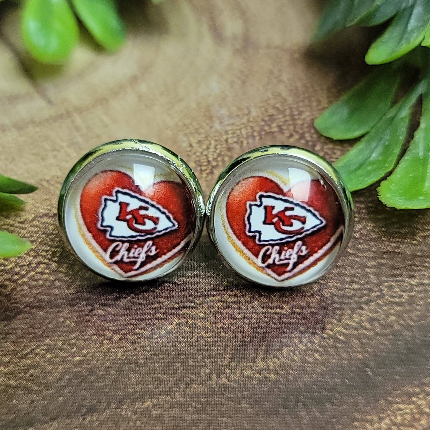 Kansas City Chiefs ❤️ Heart Glass Stud Earrings
